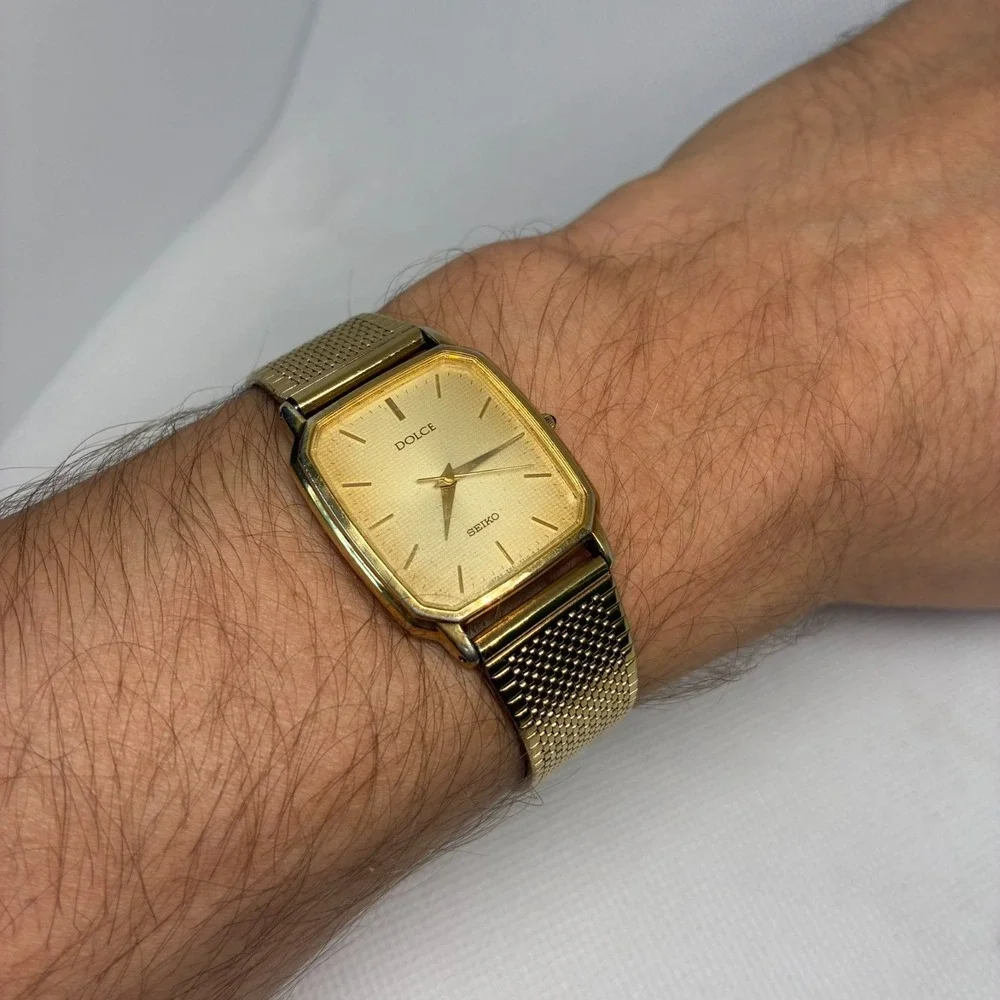 Seiko Dolce 8N41-5120 Men Watch Gold Tone Linen Dial Tank Square Mesh Band
